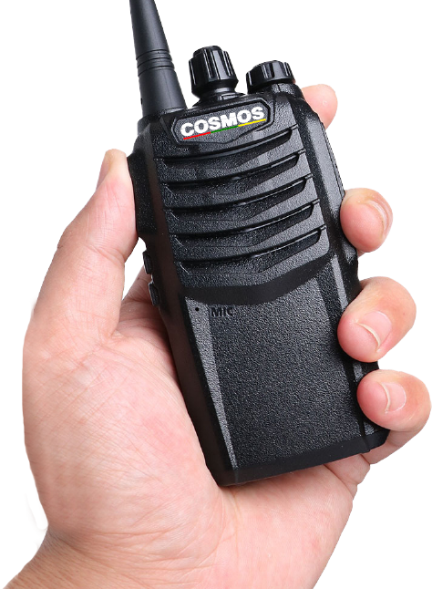 Cosmos Radio D2 en mano